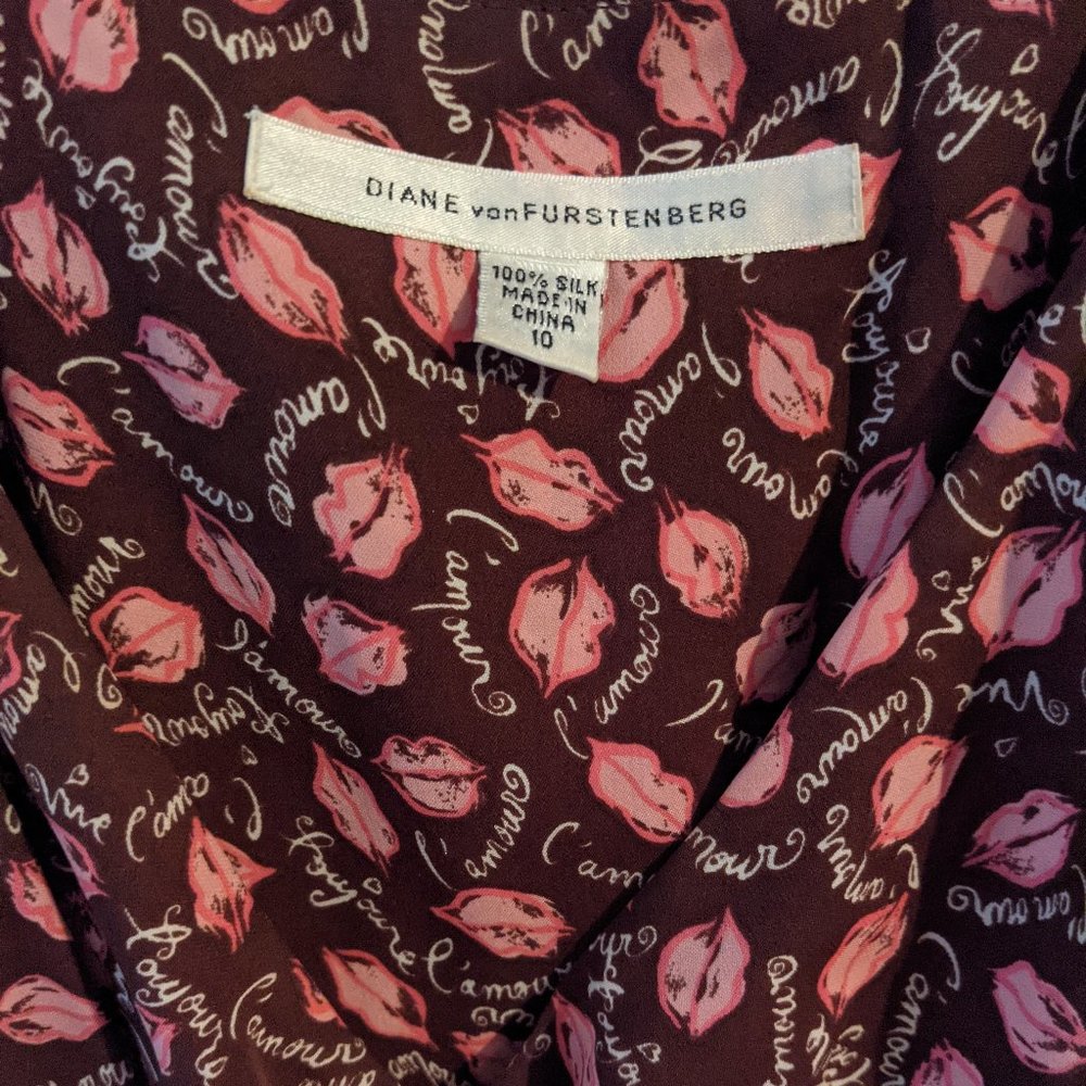 Dinae Von Furstenberg Lips 100% Silk dress
